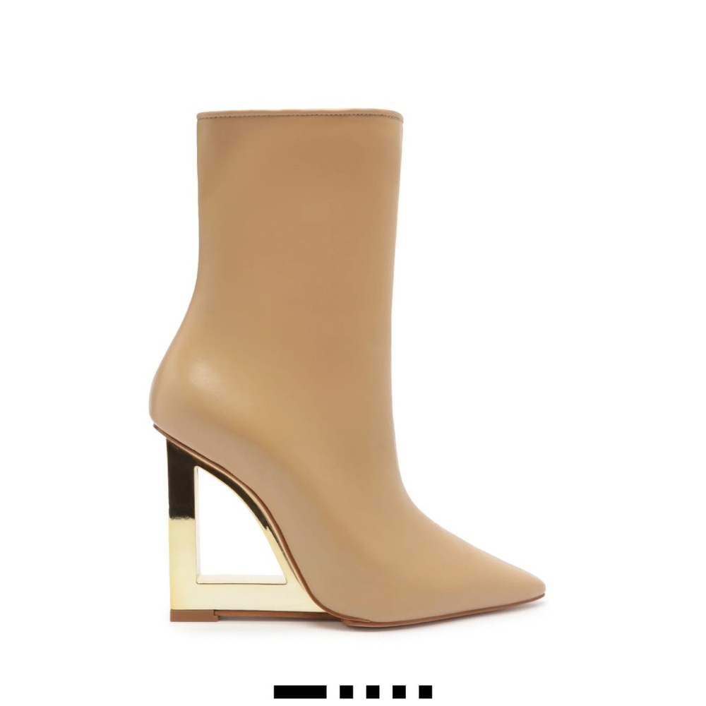 New in Box SCHUTZ Filipe Bootie Women’s 7.5